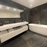 Lafarques Hotel