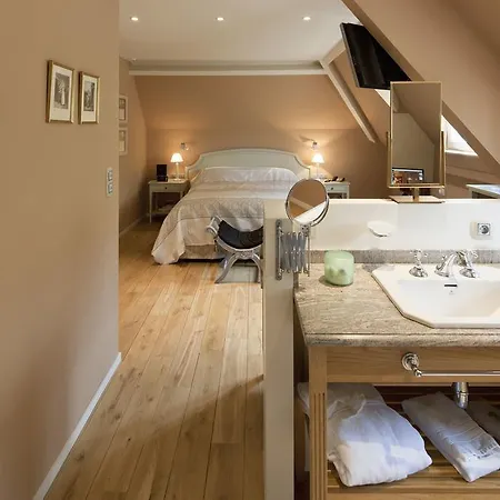 Hotel Lafarques 4*