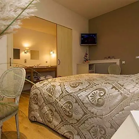 فندق Lafarques 4*